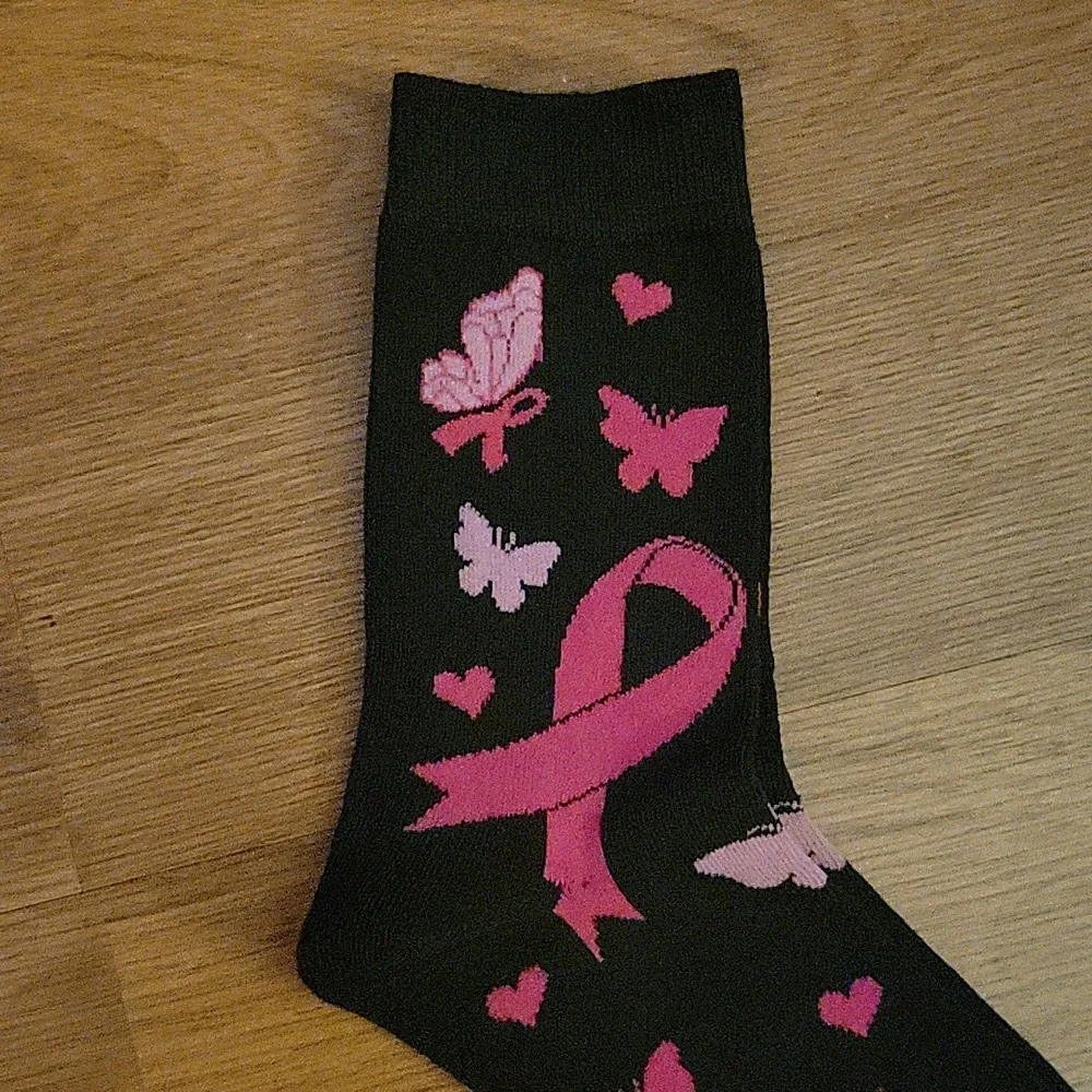 Toulite 4 pair Breast Cancer Awareness soft crew socks white pink black gray New